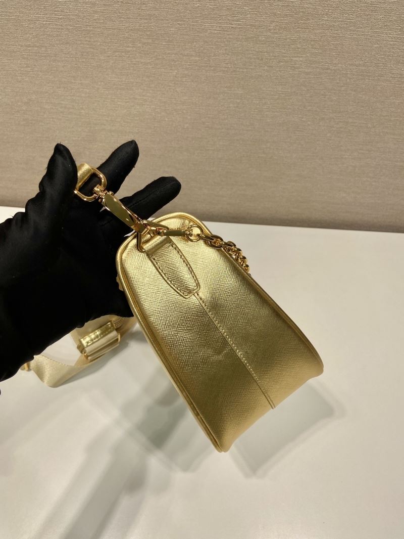 Pra*a triangle pouch